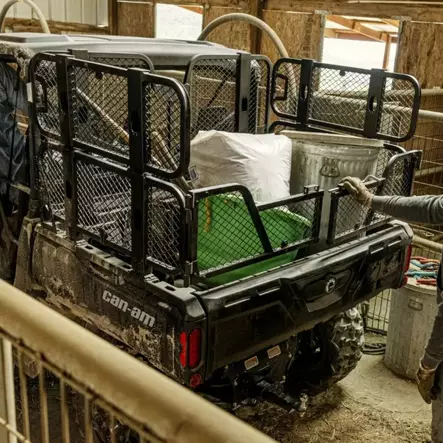 CAN-AM TAVARALAVAN REUNAKOROKE TRAXTER - SSV kuljetus ja säilytys - 30443 - 2